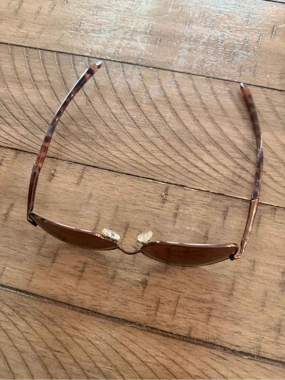 Vintage Jones new york oval sunglasses tortoise JNM1188CH 90s Y2k wire frame